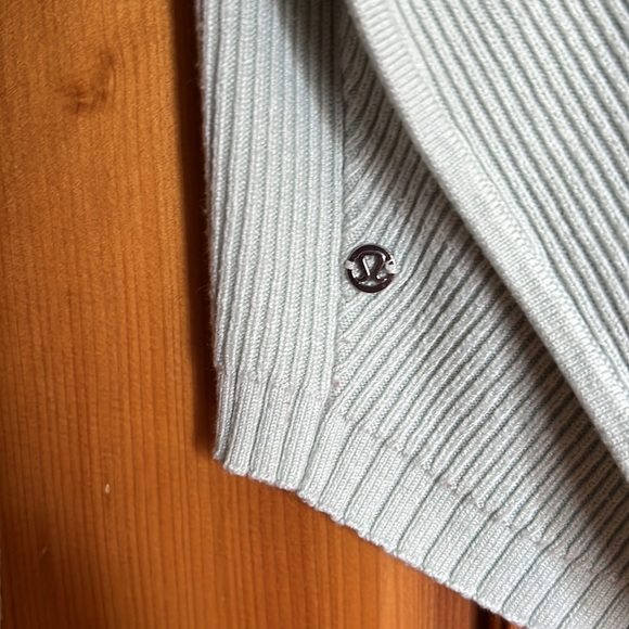 Lululemon Wrap It Back Sweater - Picture 5 of 7